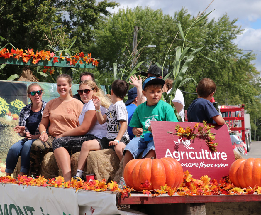 fair parade float
